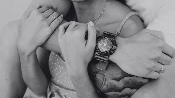 10 Ways to Keep Your Marriage Together After Losing a Job