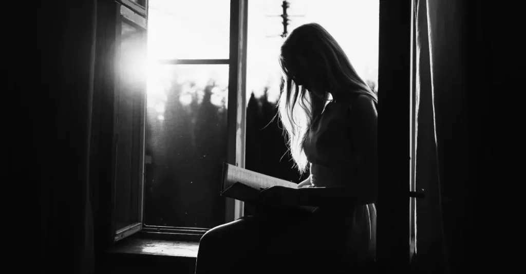 11 Reasons The Girl With An Introverted Nature Is Actually The Perfect Girlfriend