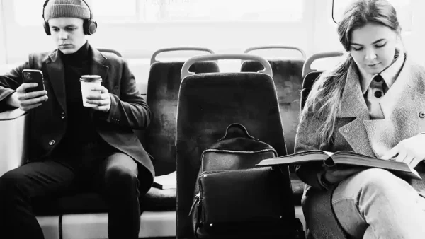 12 Signs You Might Be An Extroverted Introvert Without Knowing It