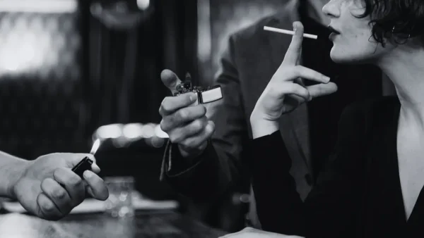 Wealthy And Secure People Don’t Prefer Long-Term Relationships