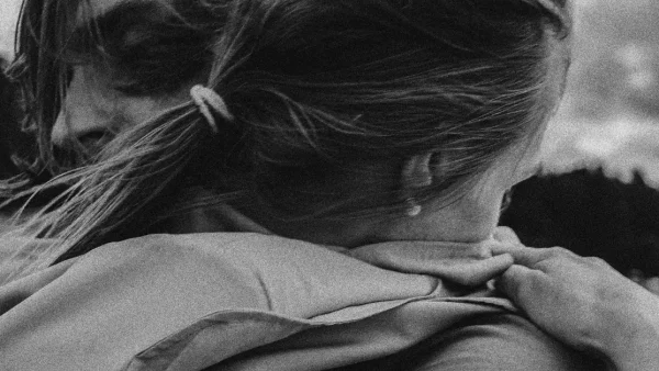 2 Magical Things That Happen When He Hugs And Holds You