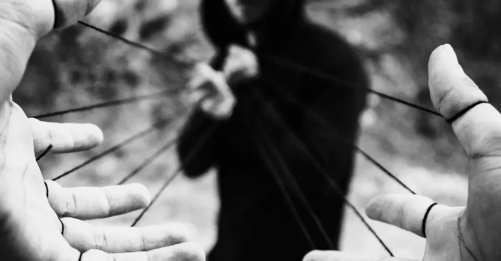 Narcissists Are Vicious Liars: Watch Out For Their Covert Manipulation Tactics